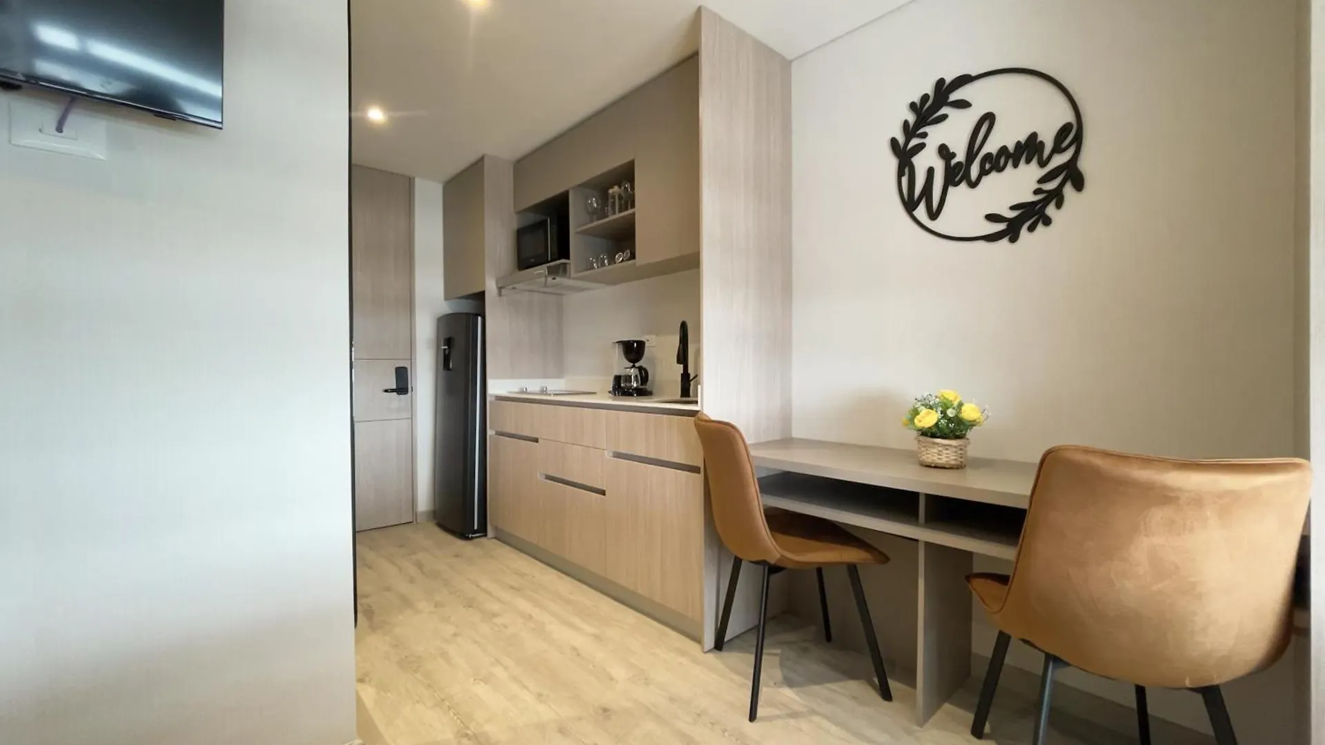 Nuevo Hermoso Y Confortable Loft En Bogota Cerca Aeropuerto, Embajada Americana, Corferias, Agora Daire