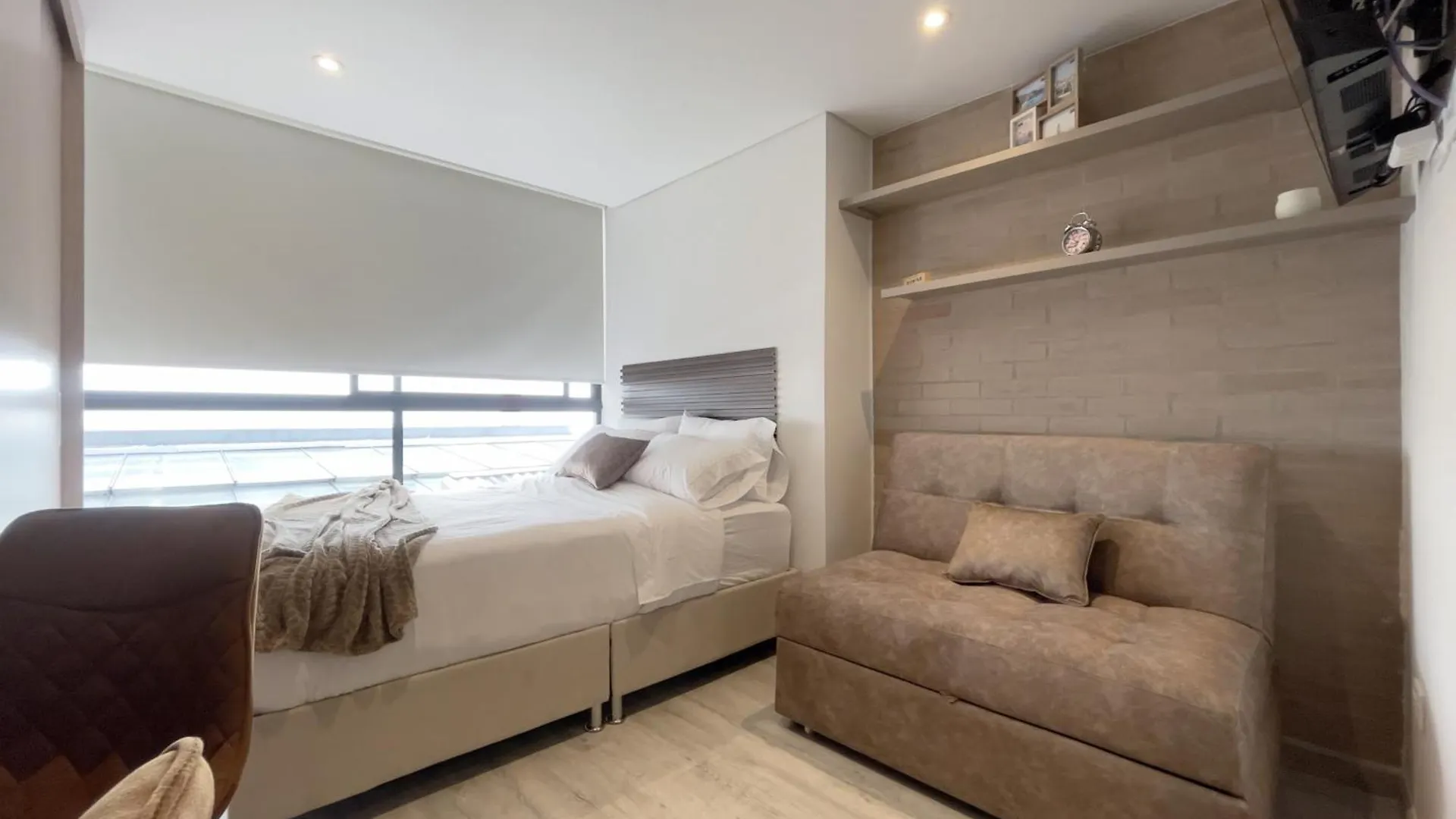 Daire Nuevo Hermoso Y Confortable Loft En Bogota Cerca Aeropuerto, Embajada Americana, Corferias, Agora Kolombiya